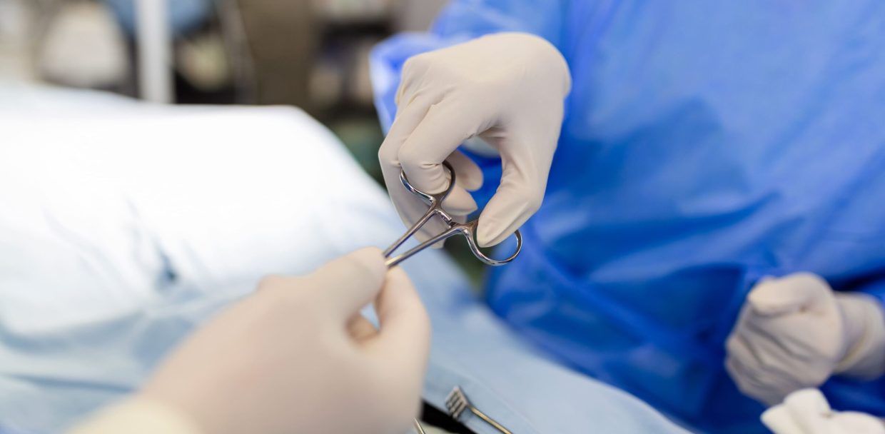 advantage of monofilament suture